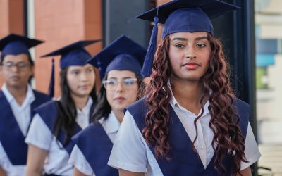 1ra Graduación del Centro ¡Supérate! Fundación Sus Buenos Vecinos